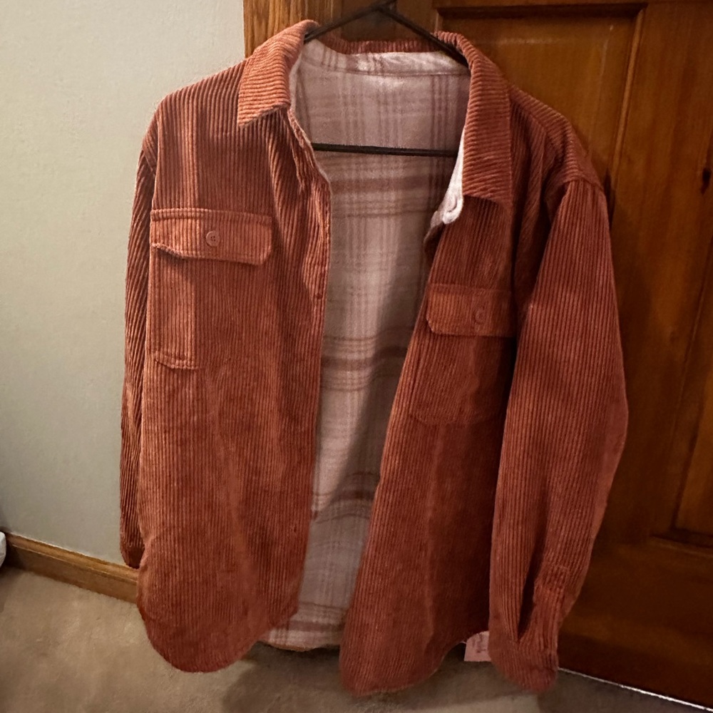 Reversible shacket